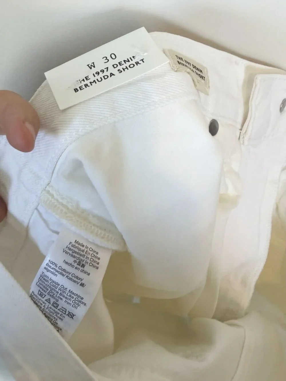 NWT Madewell White The 1997 Denim High Rise Bermuda Shorts - Size: 30